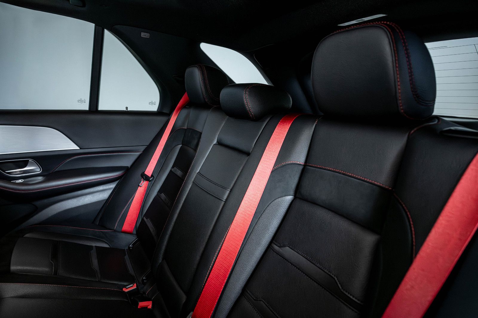 Mercedes-Benz GLE 53 AMG SUV NIGHT PANO MULTIBEAM MBUX BURMEST