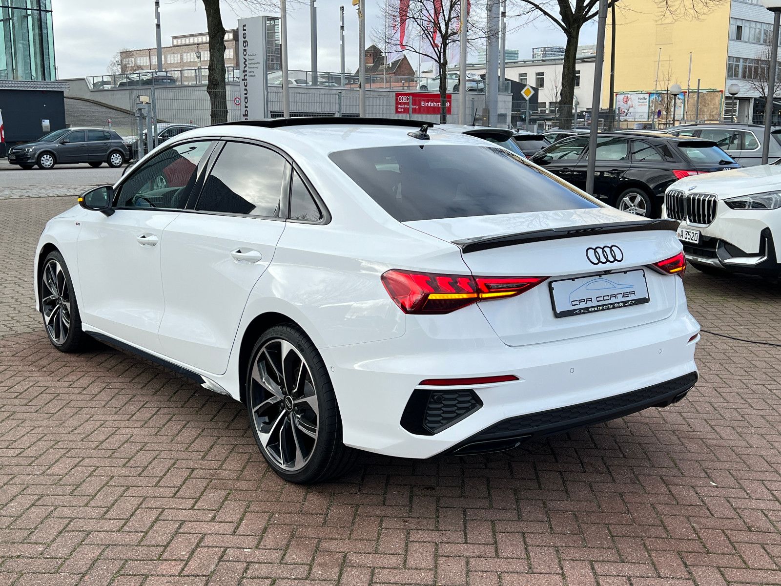Audi A3 Lim. 3X S-LINE BLACK EDITION PANO HUD CARBON