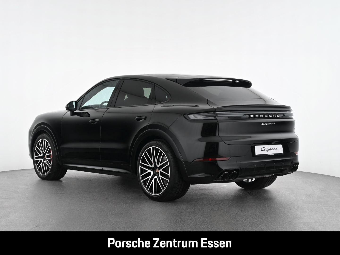 Porsche Cayenne S Coupe / Luftfederung Sportabgasanlage