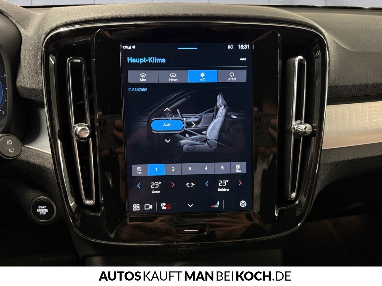 Volvo XC40 B3 DKG Core AHK LED SHZ/LHZ NAVI PDC/CAM!