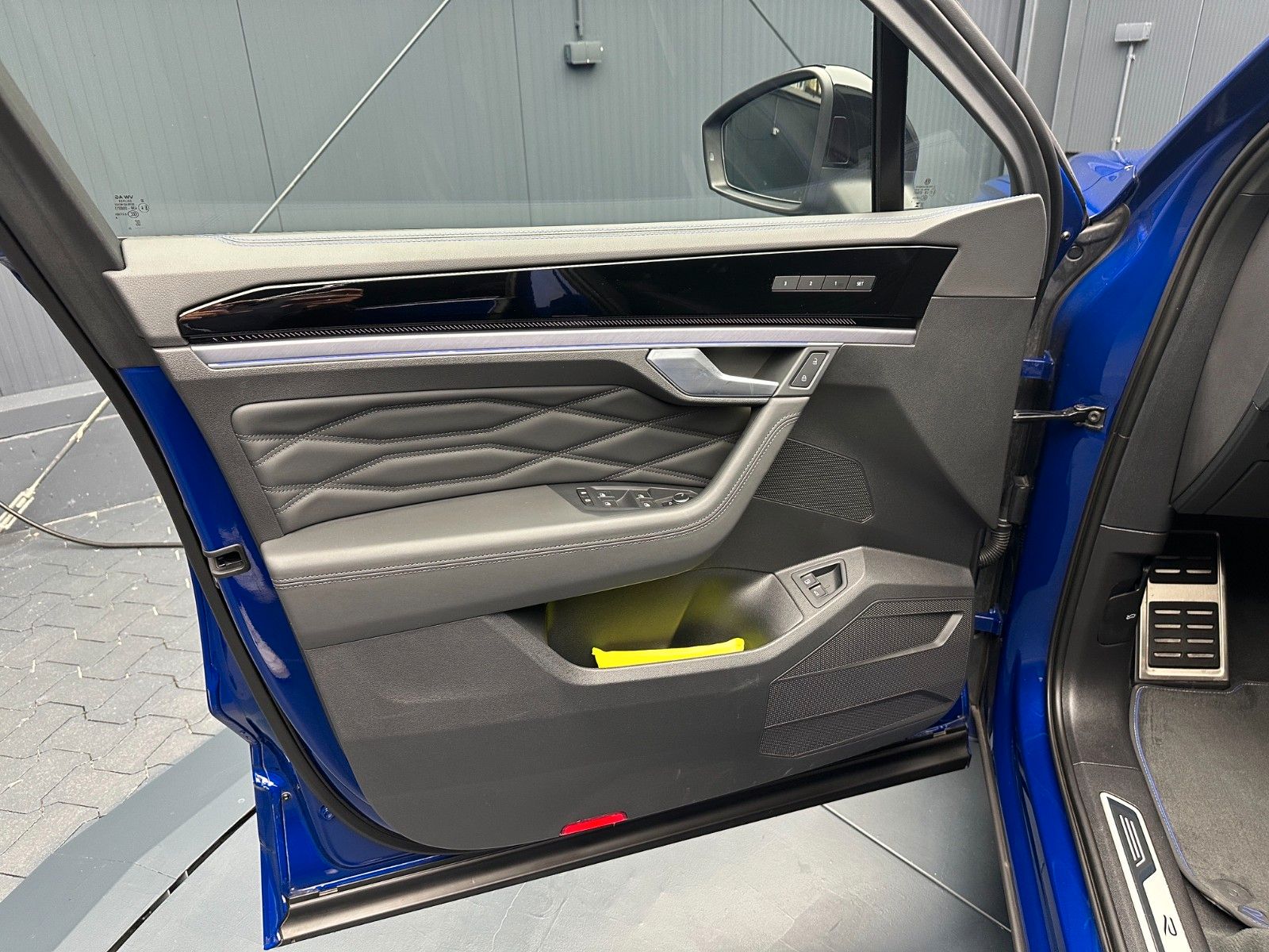 Volkswagen Touareg eHybrid 340 kW 4Mot. R-Line*21Zoll*DynAu