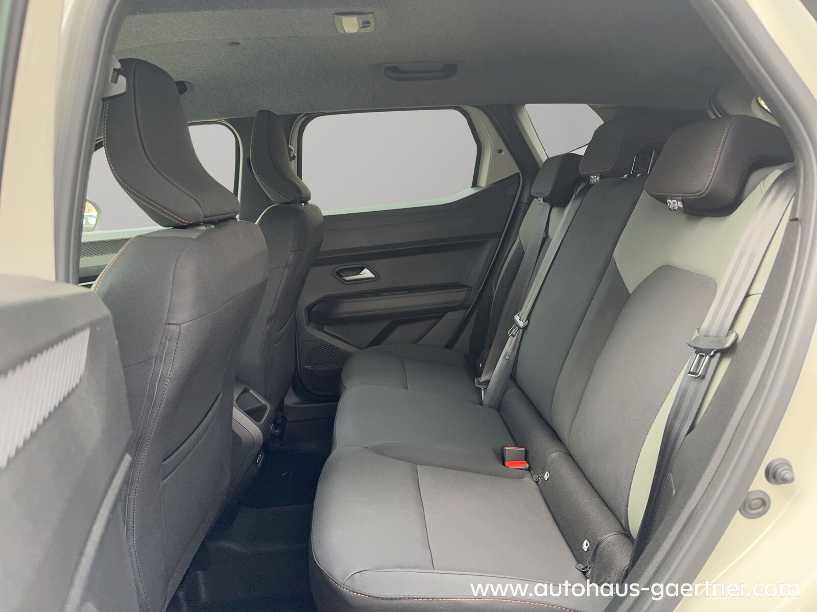 Dacia Duster Extreme TCe 130 - Samsaru's Car Outlet