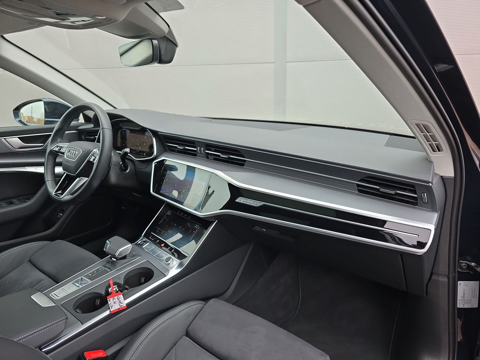 Audi A6 Avant 45 TFSI qu S line - Samsaru's Car Outlet