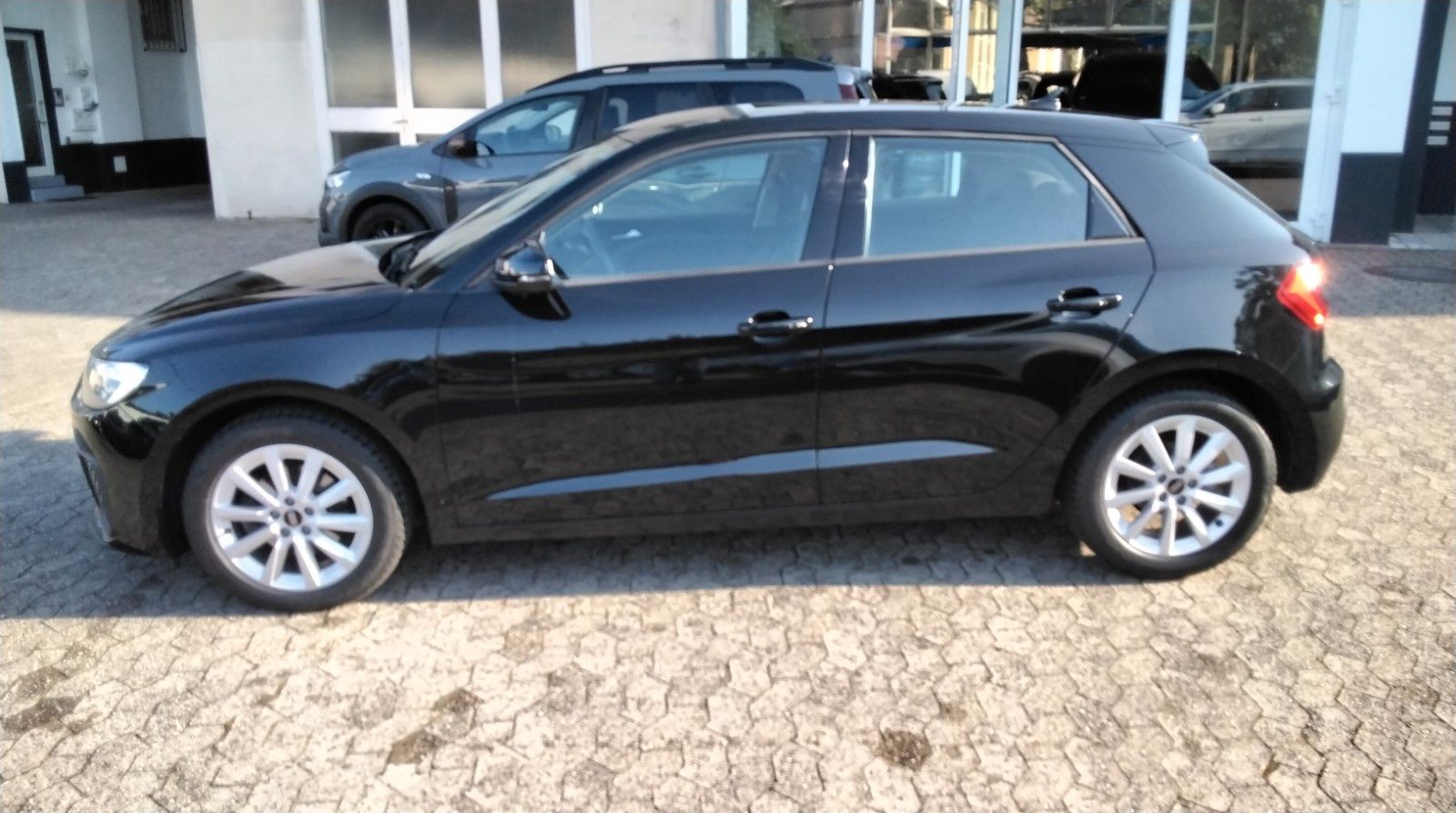 Audi A1 Sportback 30 TFSI DSG LED TEMPOMAT VIRTUELL