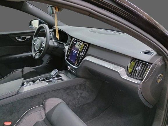 Volvo S60 B4 Plus Dark*Standh*H&K*SD*