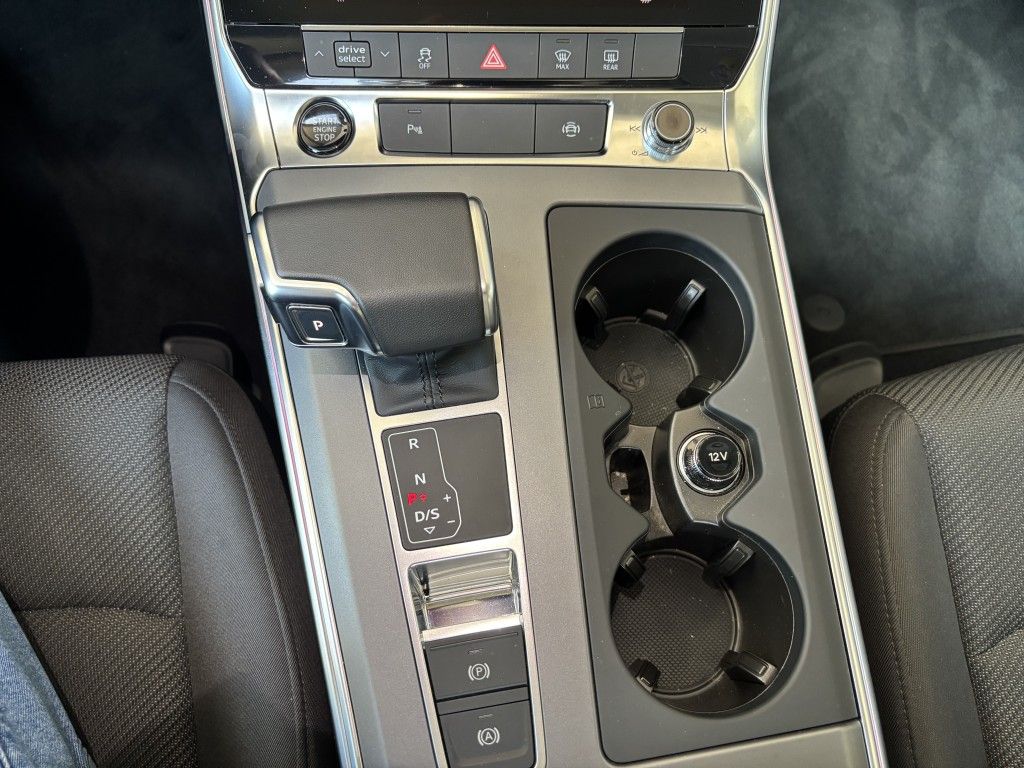 Audi A6 45TFSI S-LINE - Samsaru's Car Outlet
