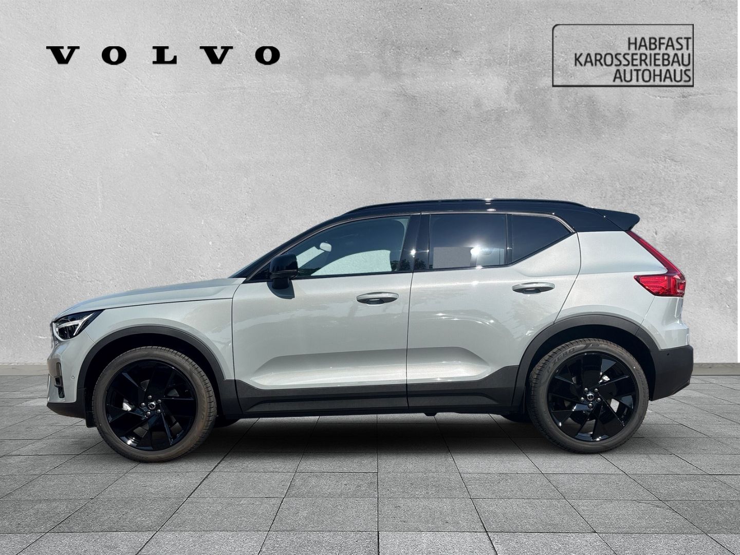 Volvo XC40 B4 Ultra Black Edition AHK Digitales Cockpi