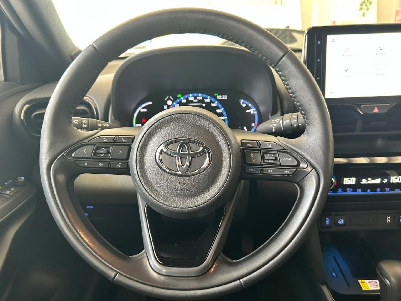 Toyota Yaris Cross Hybrid AWD-i Adventure Kamera C