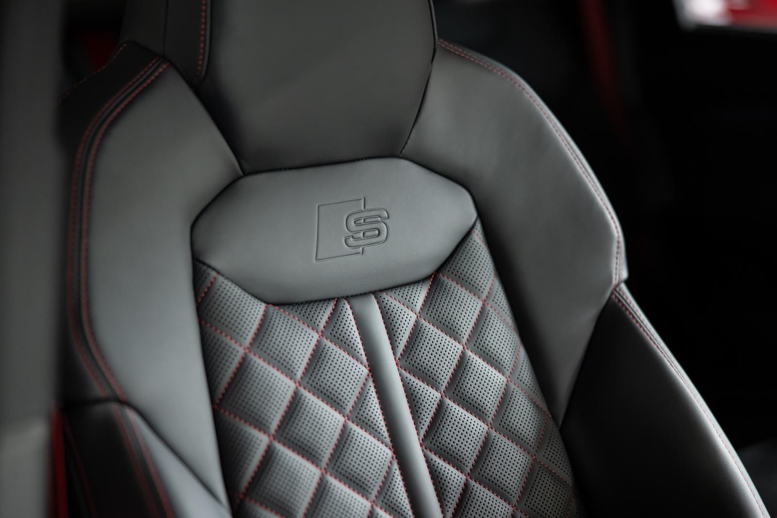 Audi Q7 60 TFSI e quattro S-line AHK PANO B&O MASSAGE