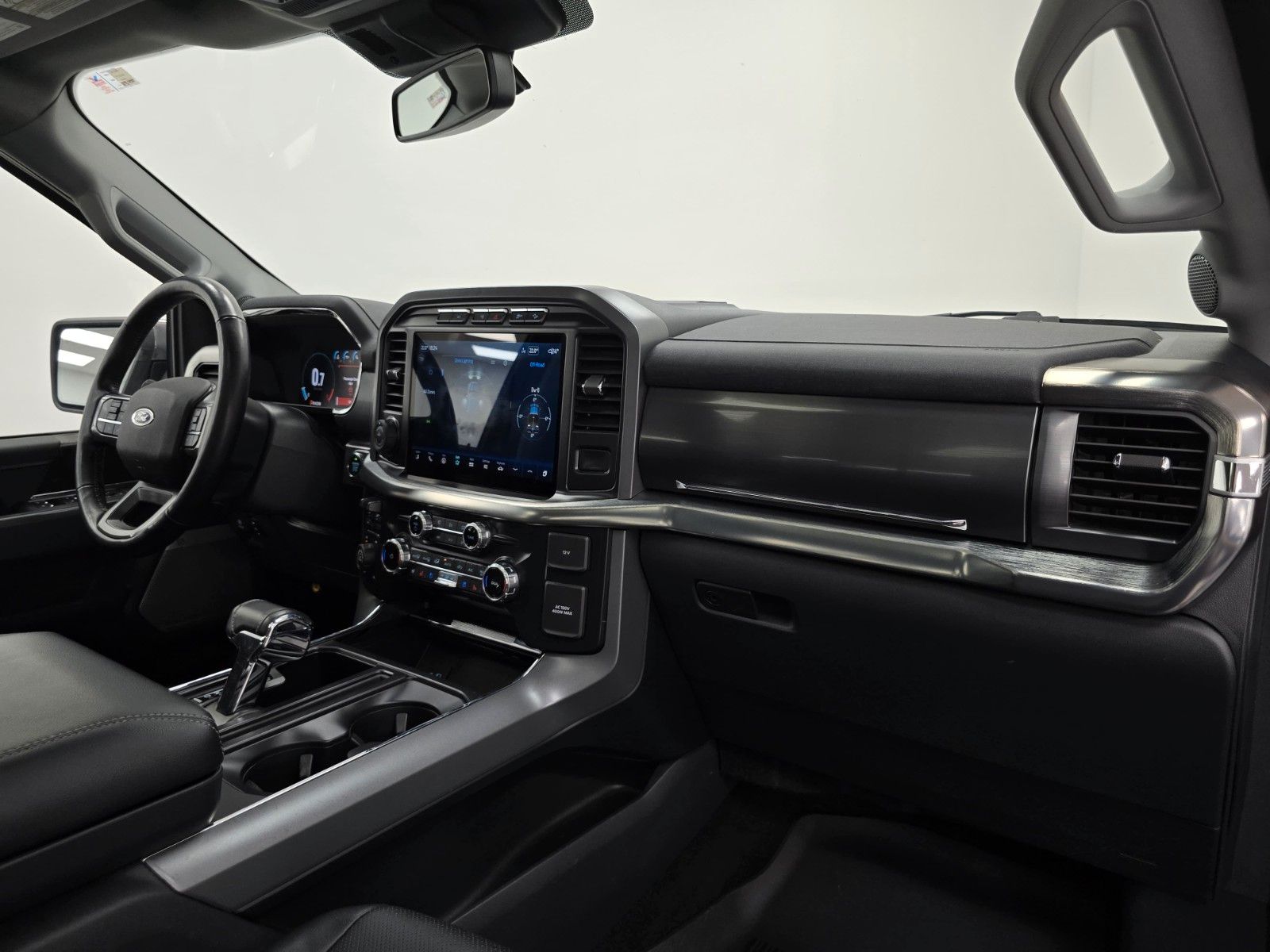 Ford F 150 Lariat - Samsaru's Car Outlet
