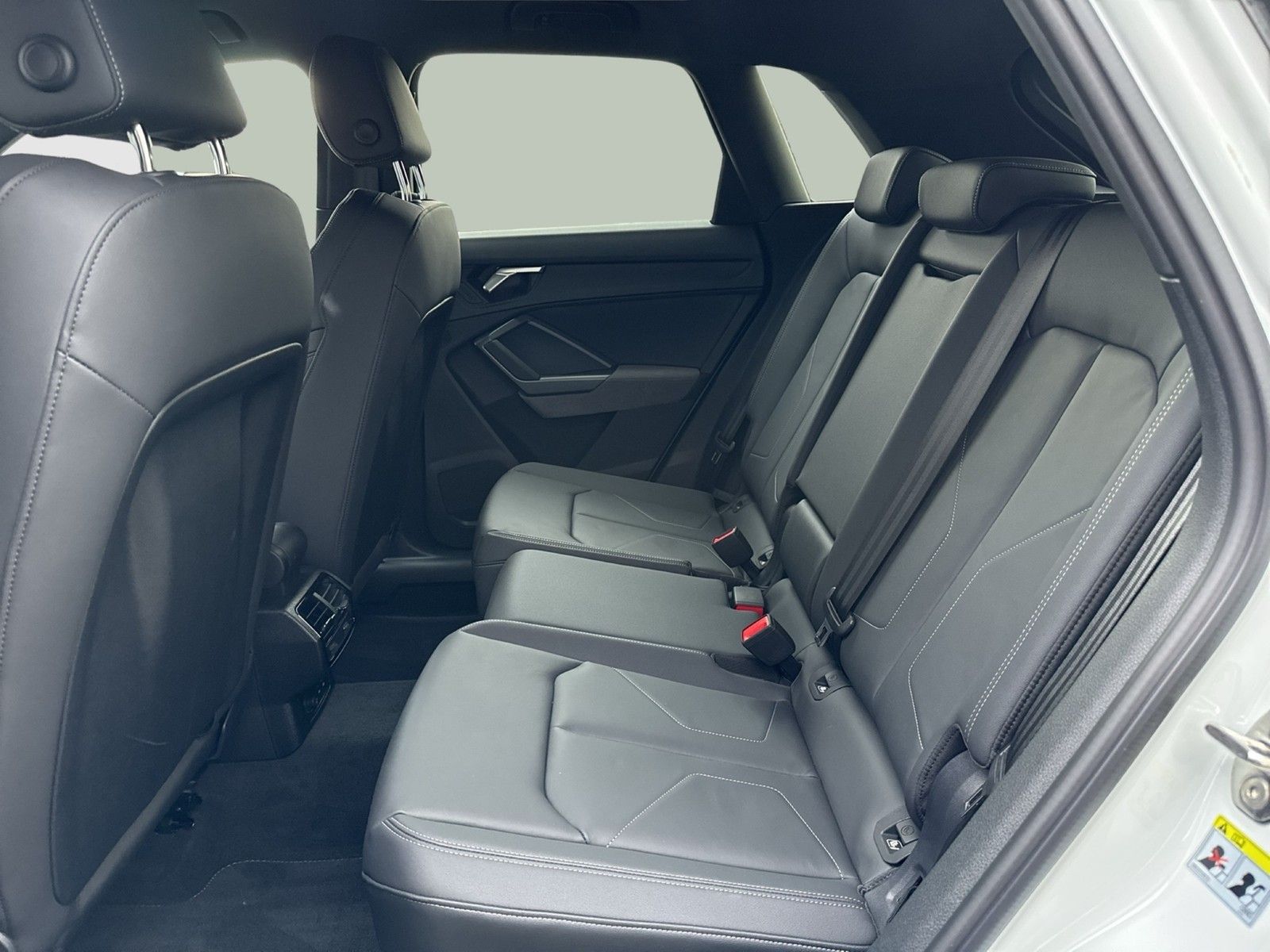 Audi Q3 40 quattro S LINE STANDHZ. AHK 360°CAM LM20