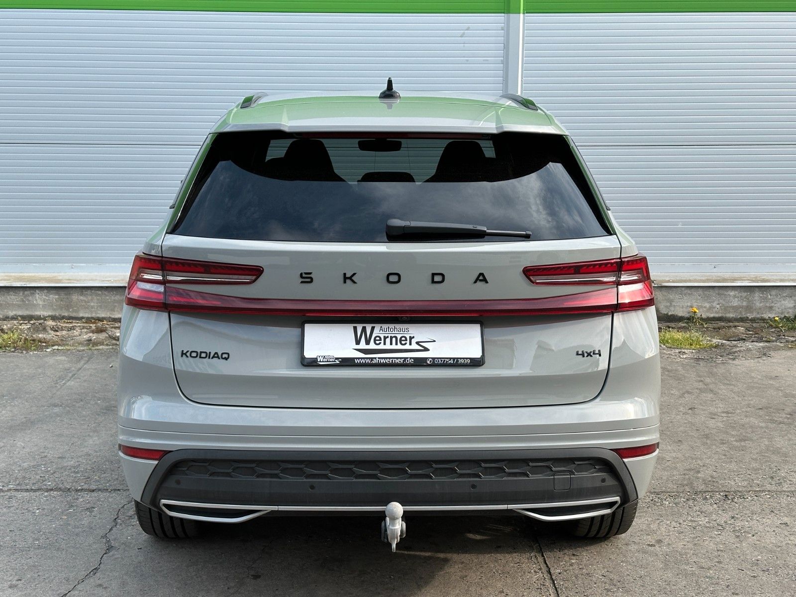Skoda 193PS 4x4 Sportline STHZ NAVI DCC+ eHK LM20"AHK