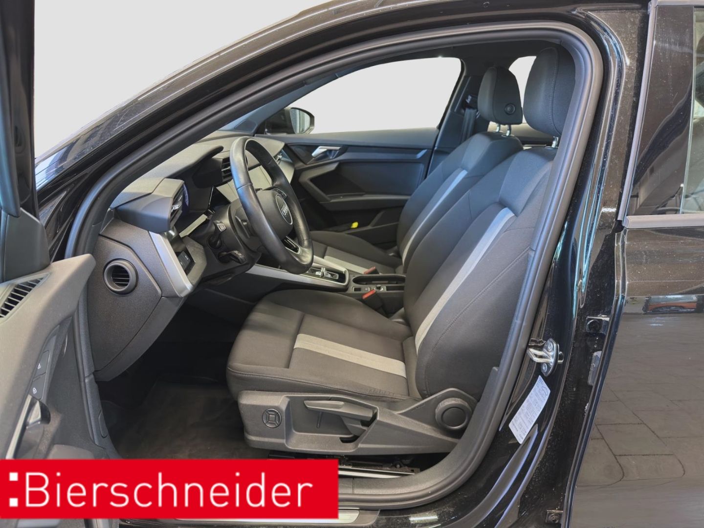 Audi A3 Limousine 2.0 TDI S tronic 35 advanced REAR N