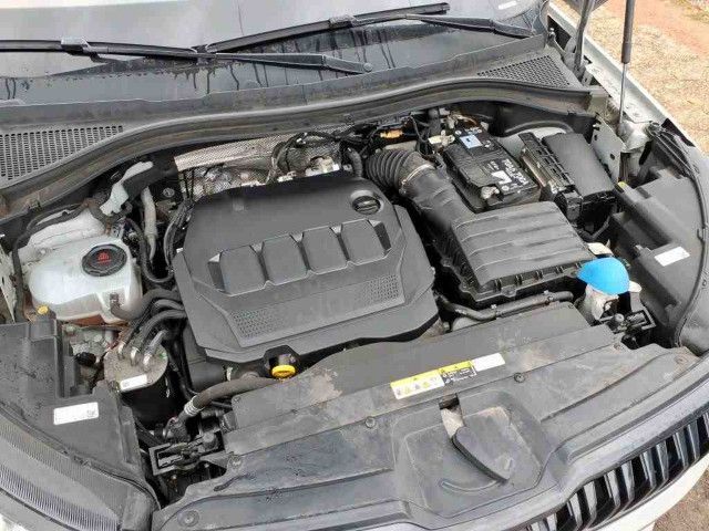 Skoda Kodiaq 2.0 TDI DSG Sportline 4x4 AHK Pano PDC RF