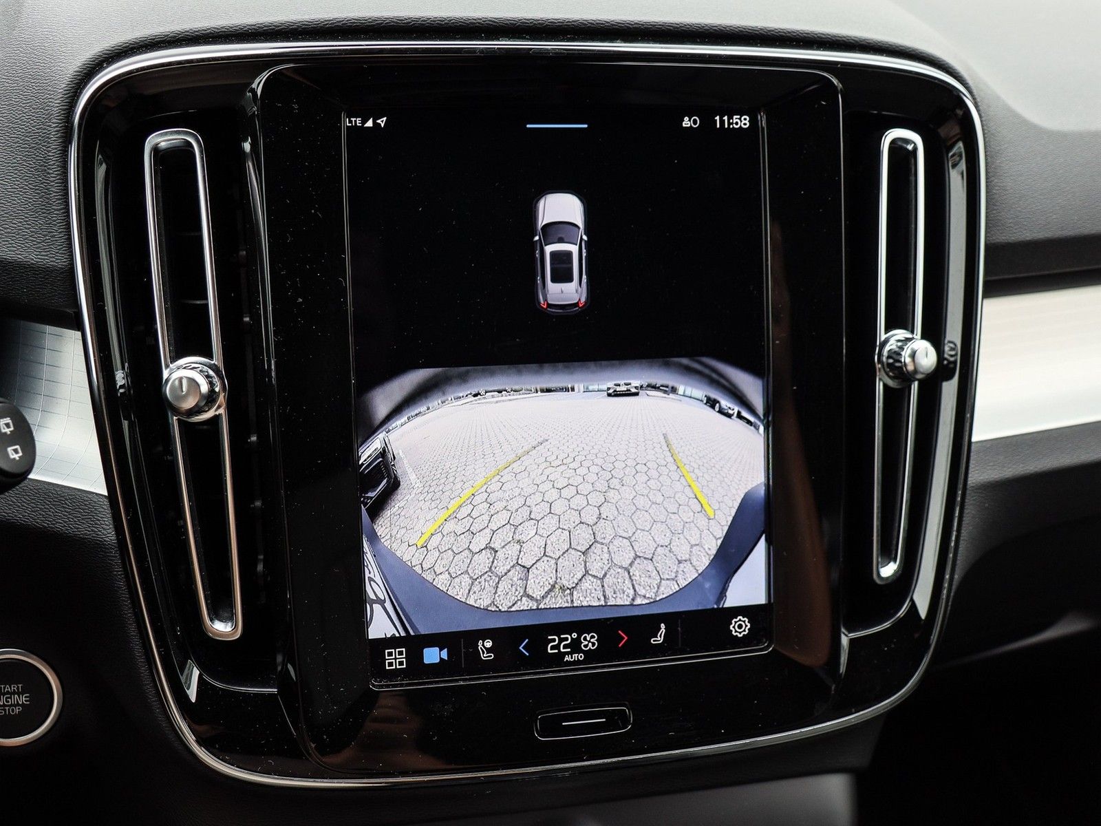 Volvo XC40 B3 (B) Core #AHK/Sitzh./PDC/RFK/Automatik/N