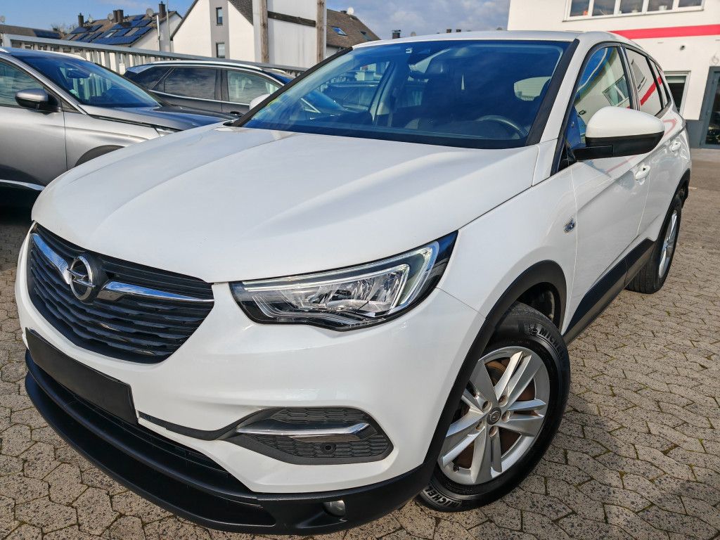 Opel Grandland X 1.5 D EAT8 - Samsaru's Car Outlet