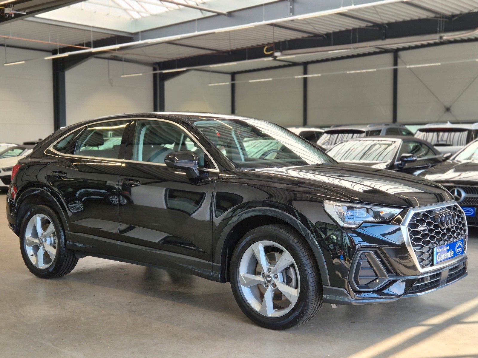 Audi Q3 SPORTBACK 45 TFSI quattro - Samsaru's Car Outlet