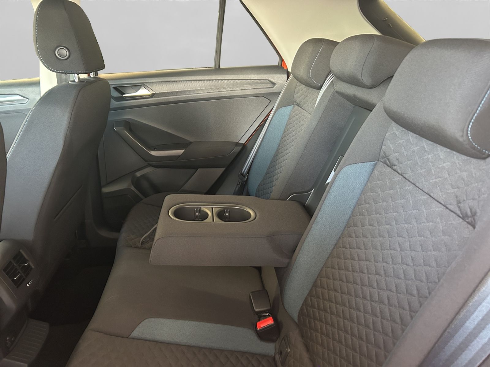 Volkswagen T-Roc 1.5 TSI OPF IQ.DRIVE - Samsaru's Car Outlet