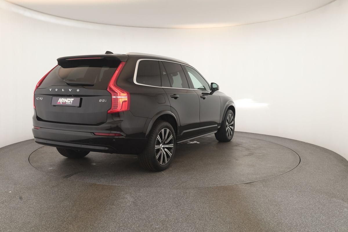 Volvo XC90 B5 AWD Core 7S LED Navi SHZ ACC Kam 20" AHK