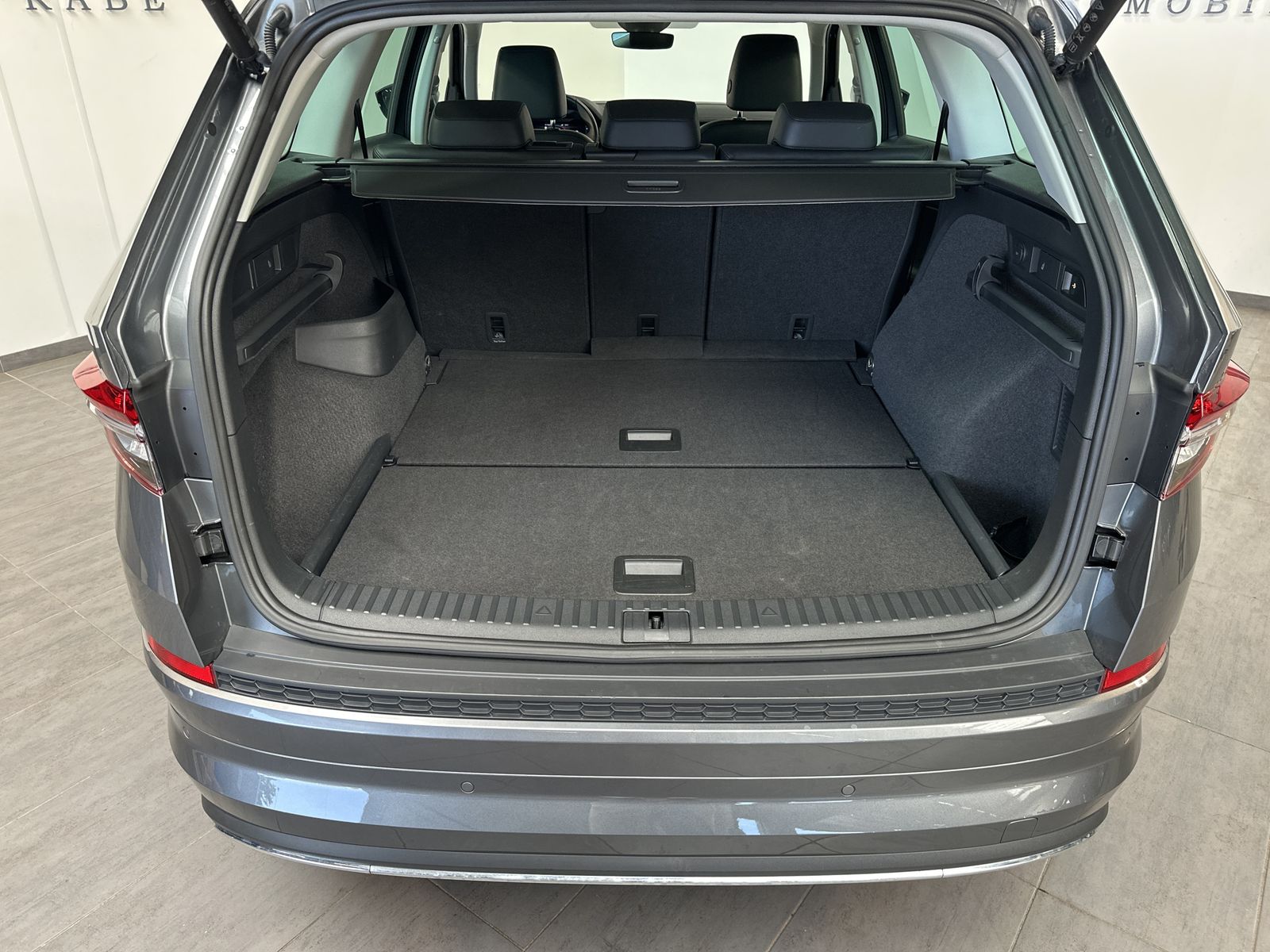 Skoda Kodiaq 4x4 L&K NAV+MATRIX+360+PANO+AHK+STANDHEIZ
