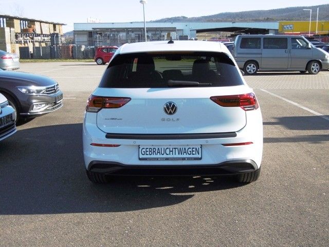 Volkswagen Golf VIII 1.5 TSI OPF Life - Samsaru's Car Outlet