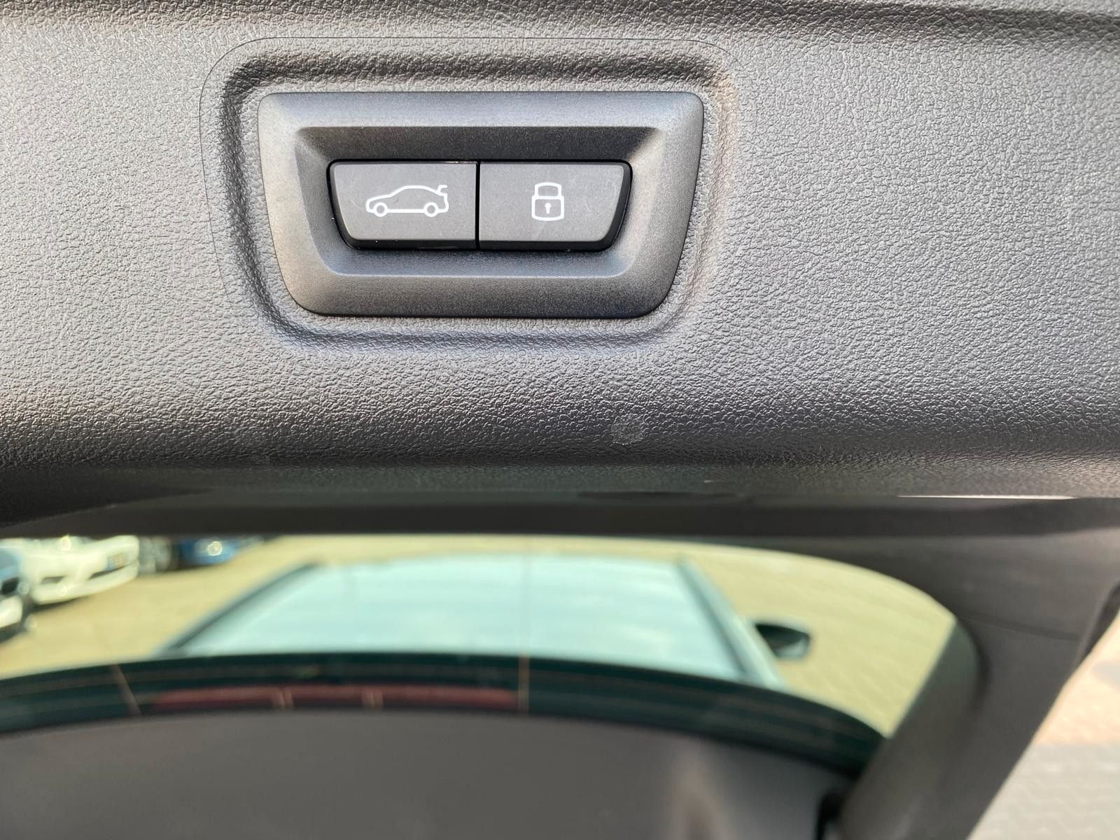 BMW 320 d M Sport - Samsaru's Car Outlet