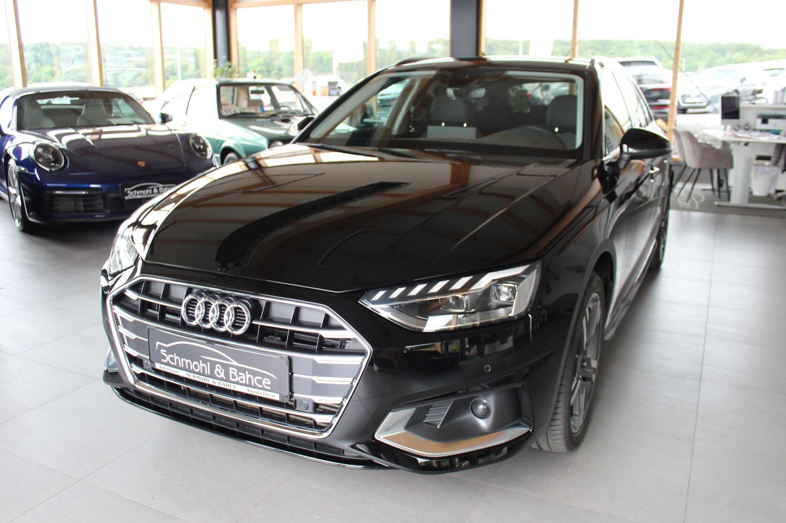 Audi A4 Avant 40 TFSI S tronic advanced - Samsaru's Car Outlet