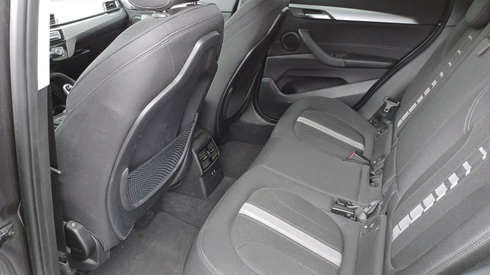BMW X1 xDrive20i Advantage - Samsaru's Car Outlet