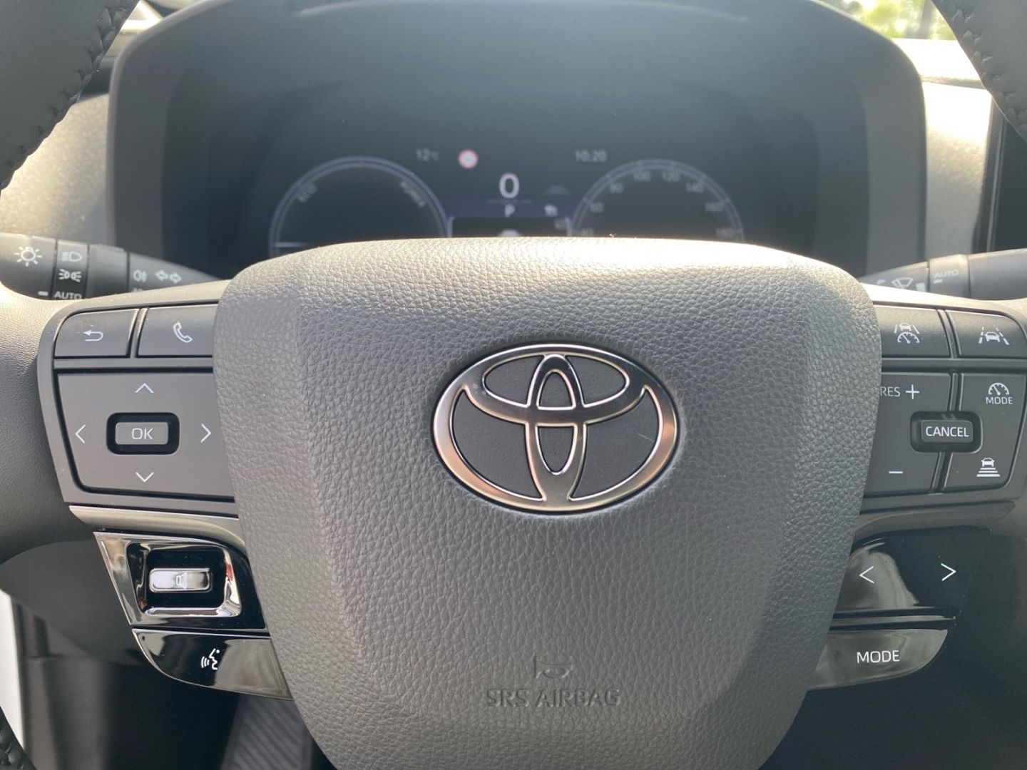 Toyota C-HR 1.8 Hybrid Teamplayer *LED*ACC*CAM*SHZ*PDC*