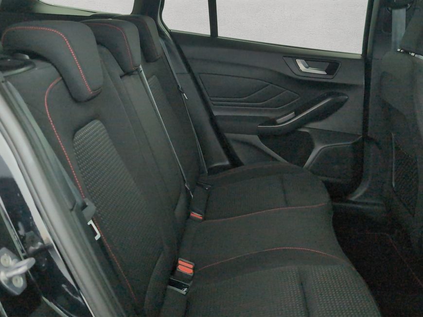 Ford Focus Turnier 1.5 EcoBlue Aut. ST-LINE X AHK+LED