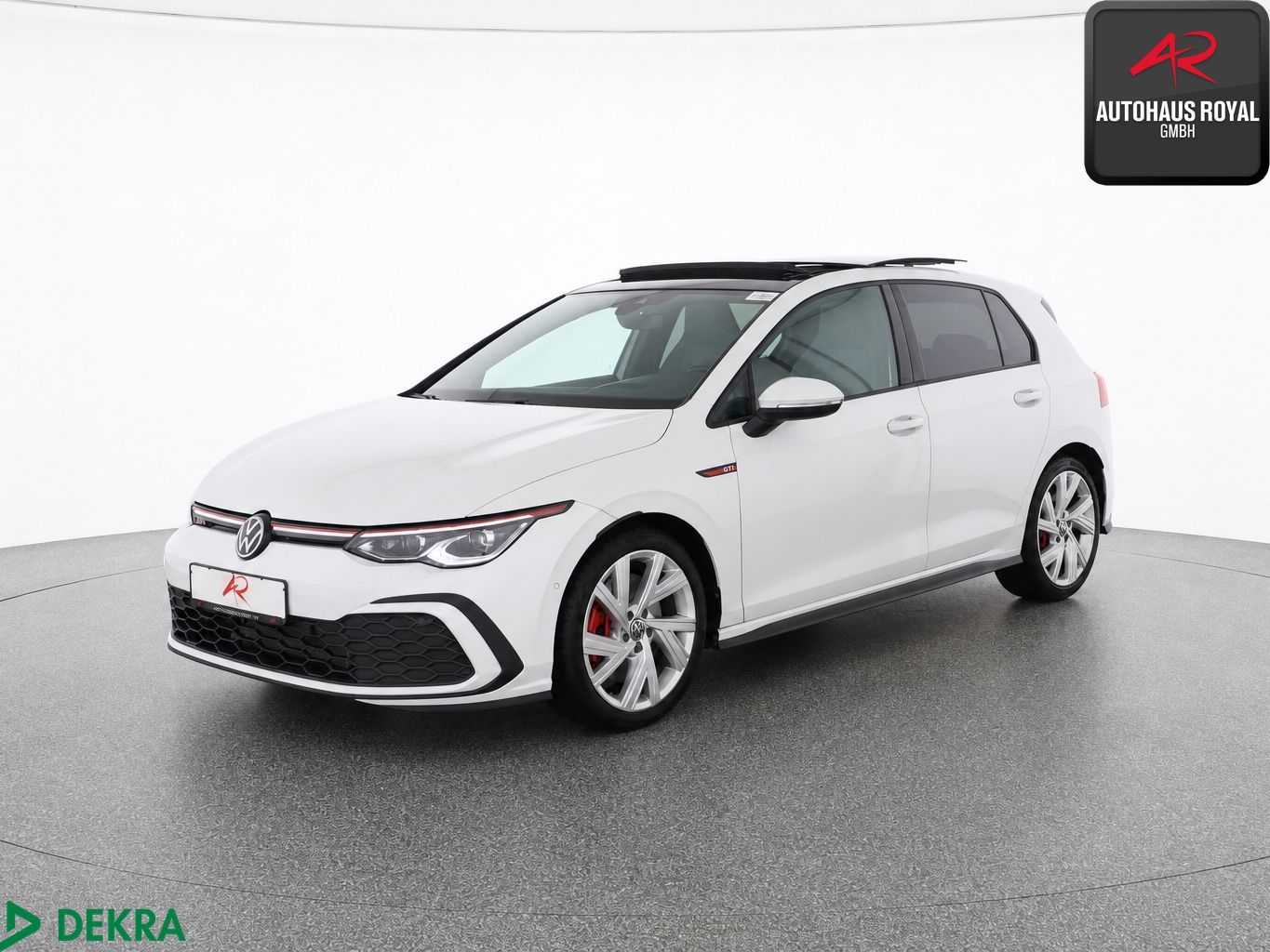 Volkswagen Golf VIII 2.0 TSI GTI  HUD,HARMAN/K,MATRIX,PANO