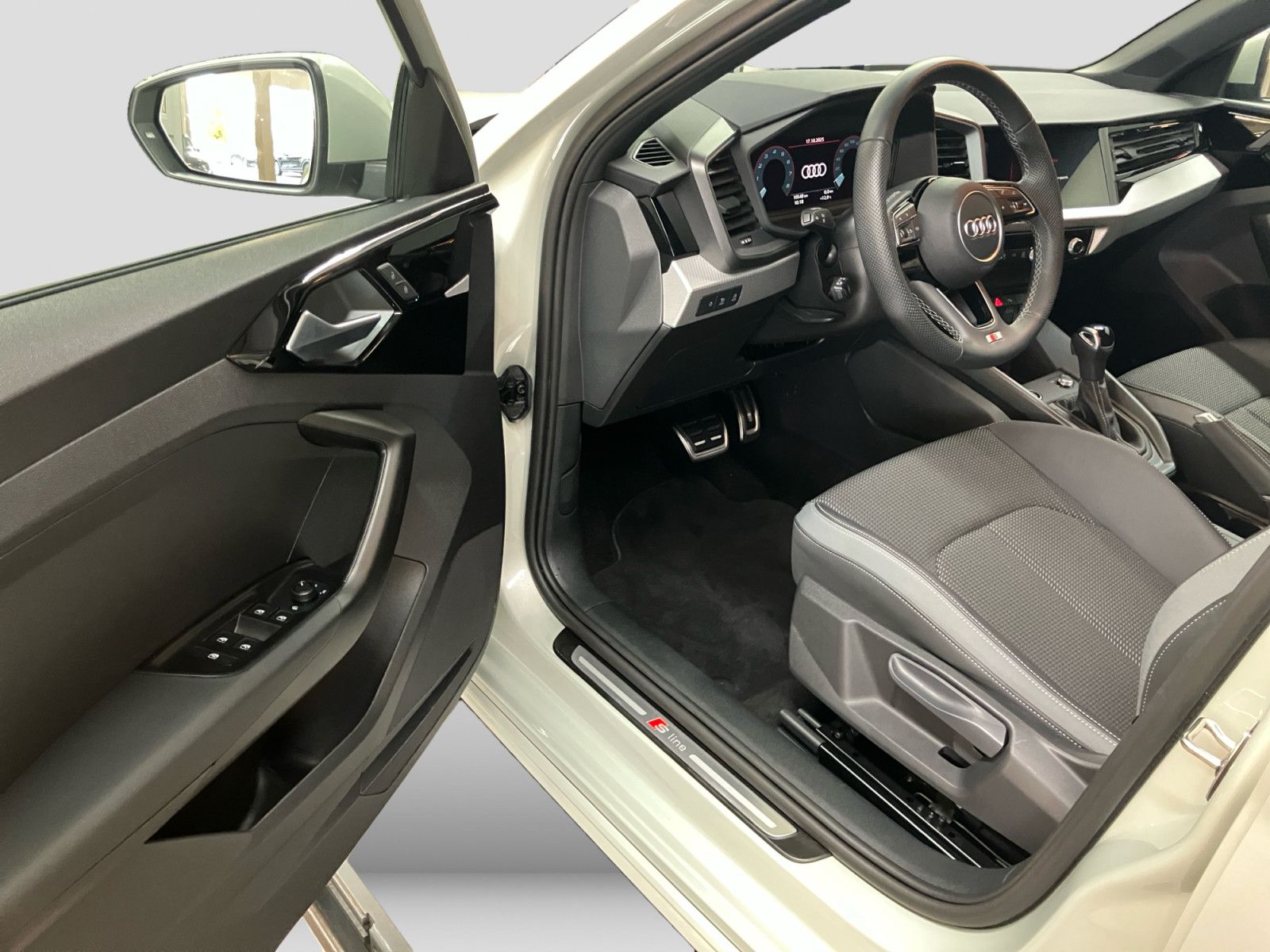 Audi A1 Sportback 25 TFSI S line Virtual Carplay LED