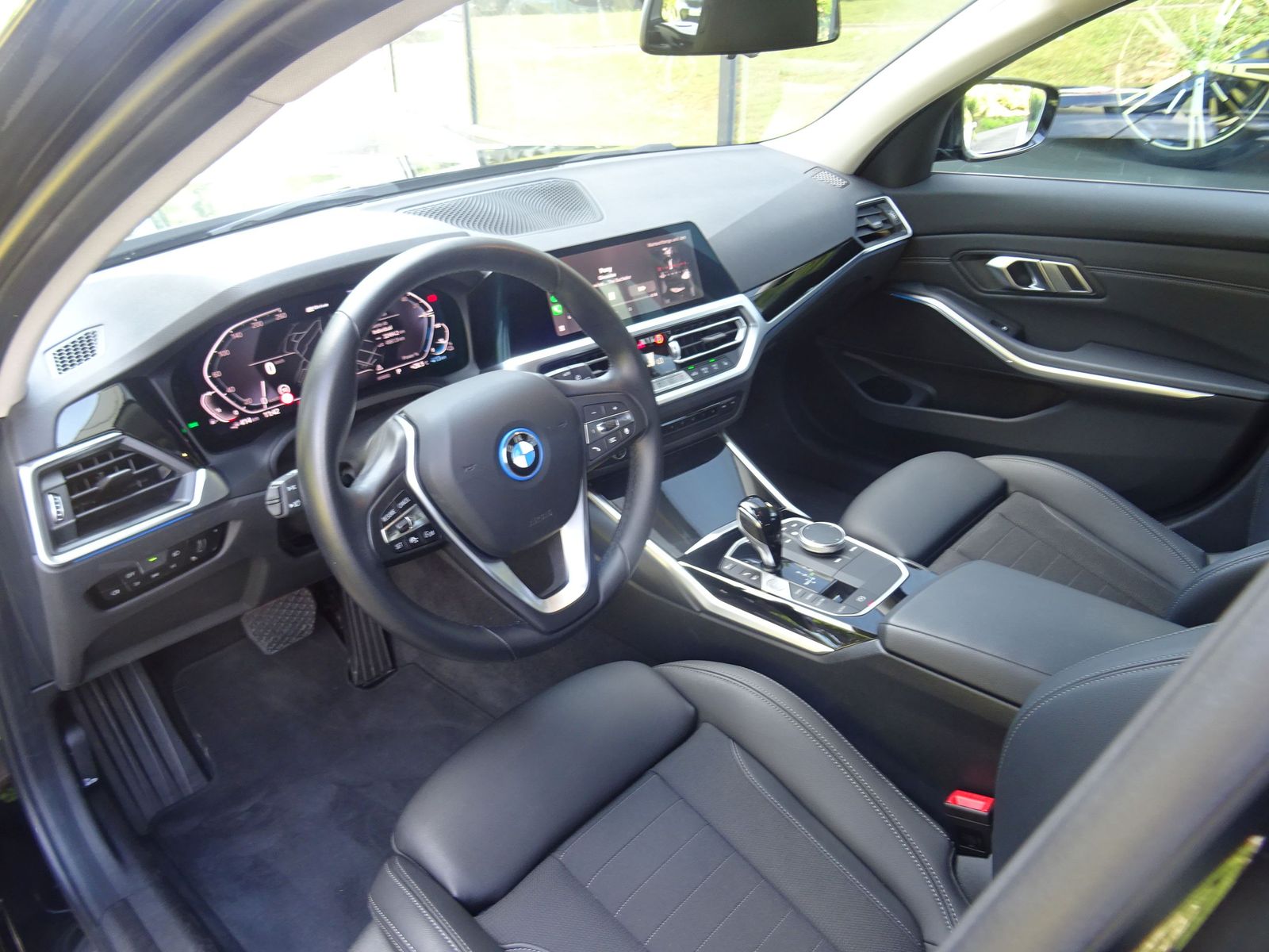 BMW 320e Tour. Sport Line - Samsaru's Car Outlet