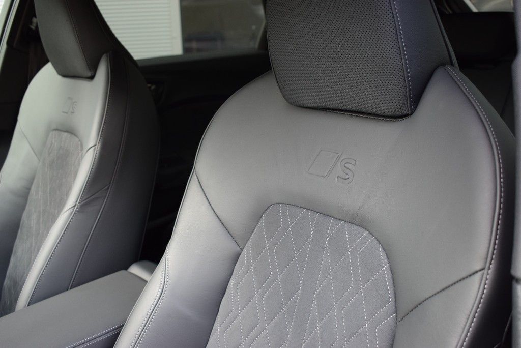 Audi A5 Avant TDI quattro *S-line*Matrix*AHK*HuD*360*