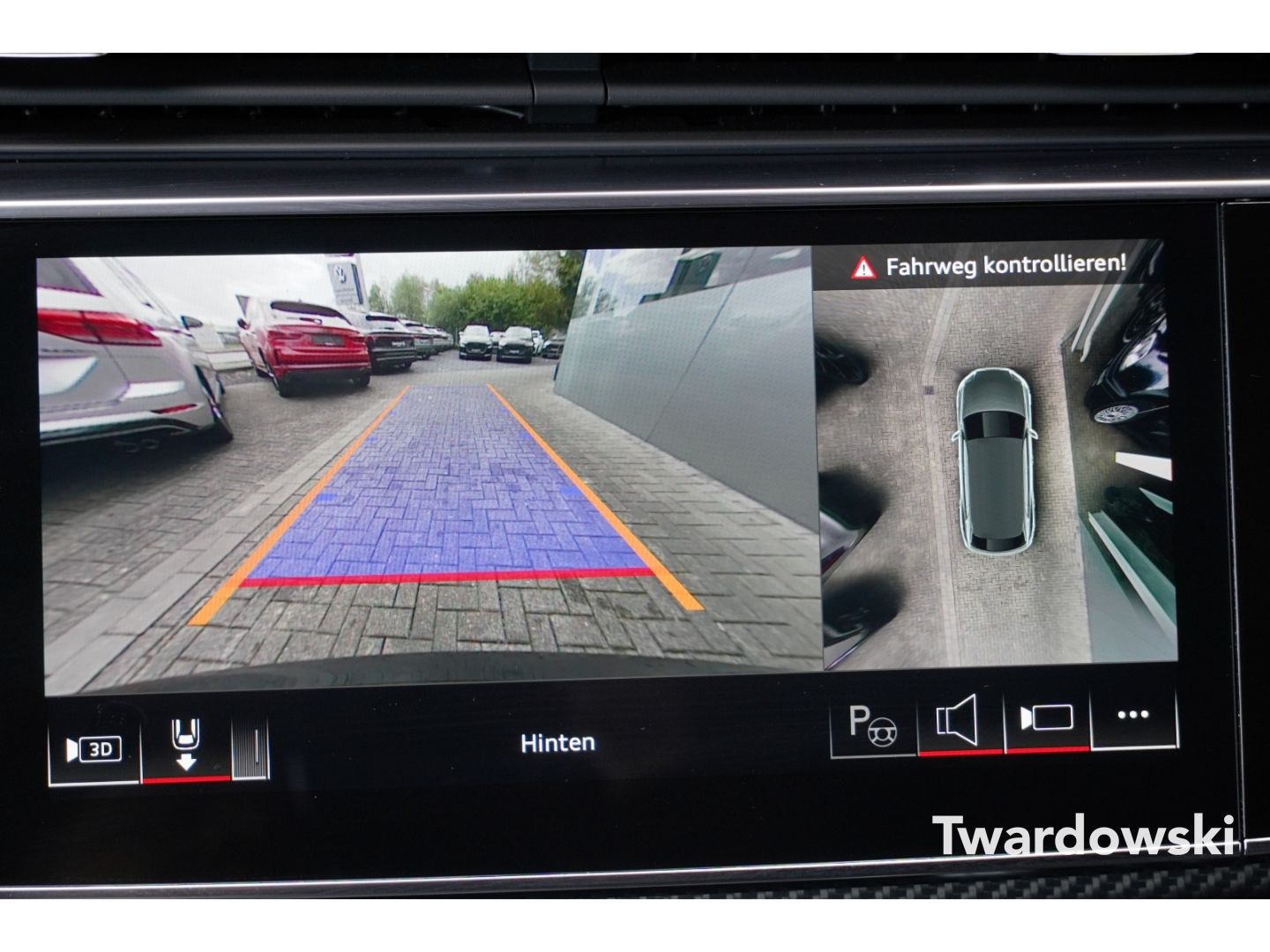 Audi Q8 50 TDI S line Pano HUD Matrix 23'' B&O AHK 36