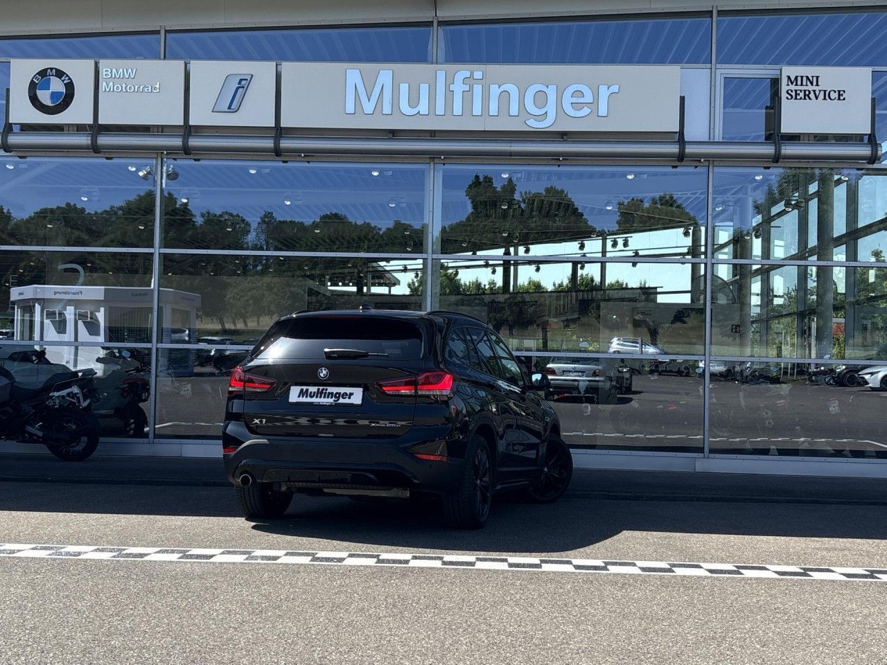 BMW X1 x25e Sport - Samsaru's Car Outlet