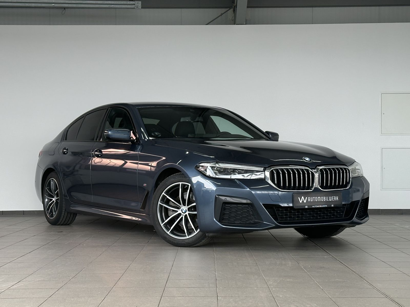 BMW 520 d xDrive M Sport |H-UP |H&K |BUSINESS|LED