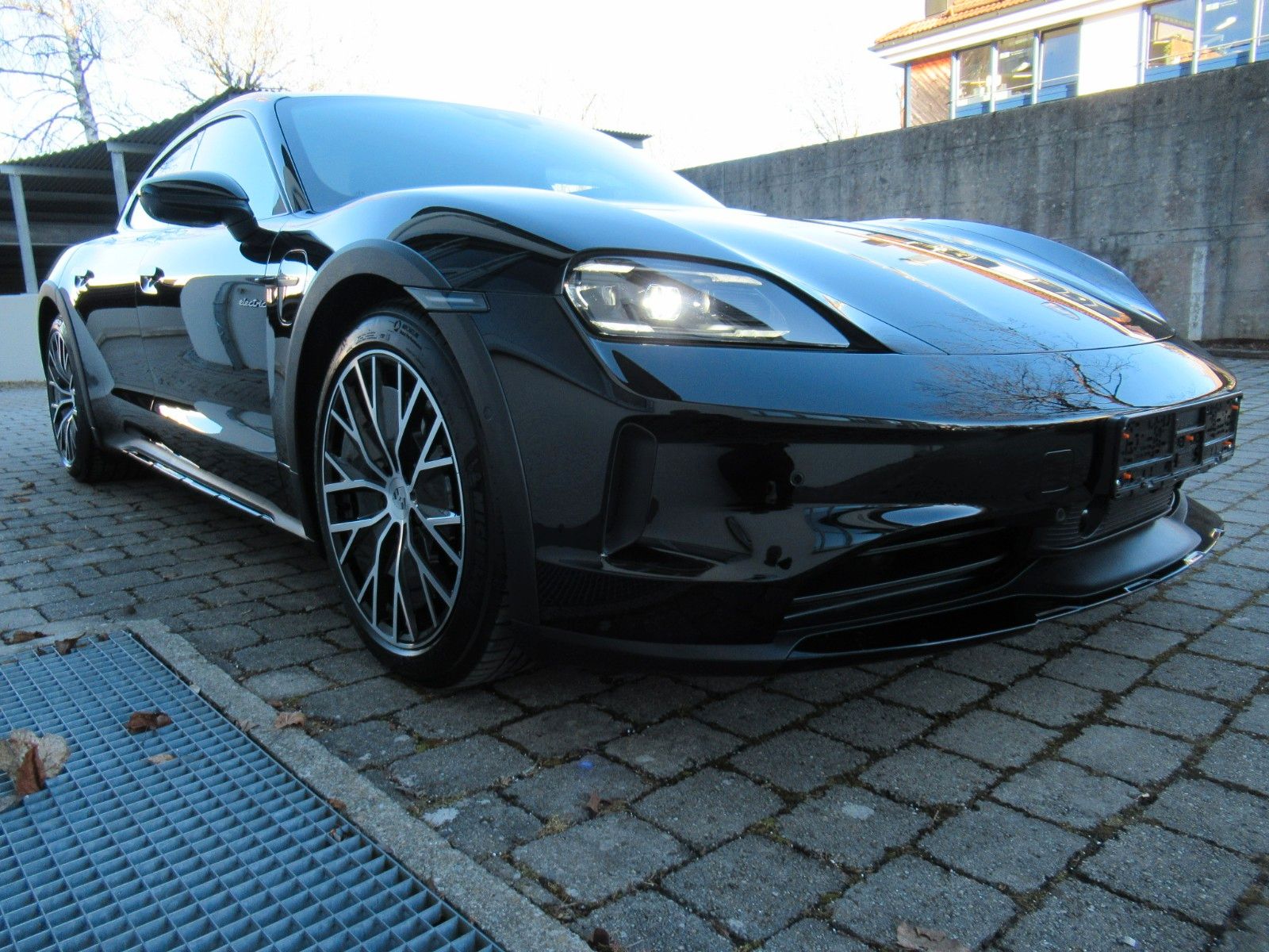 Porsche NEW 4C TURISMO FOND RSE HEAD-UP ACC®18W+BELÜ/360