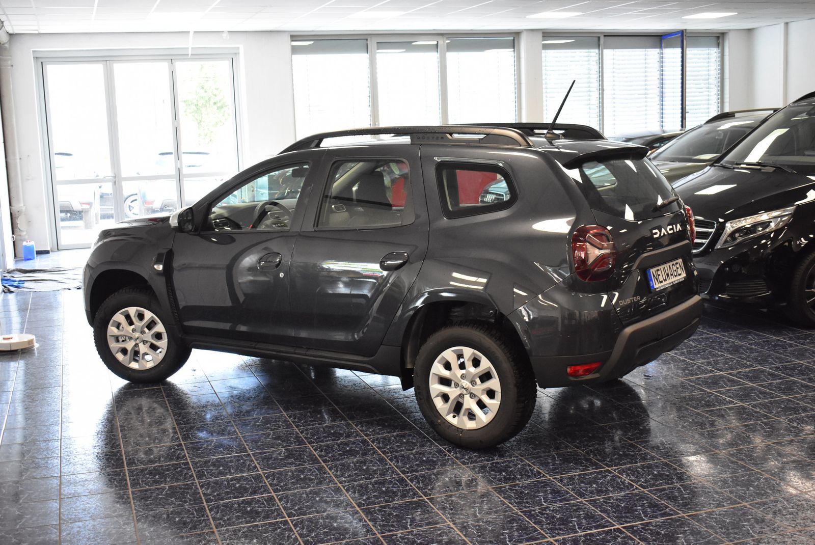 Dacia Duster 4WD - Samsaru's Car Outlet