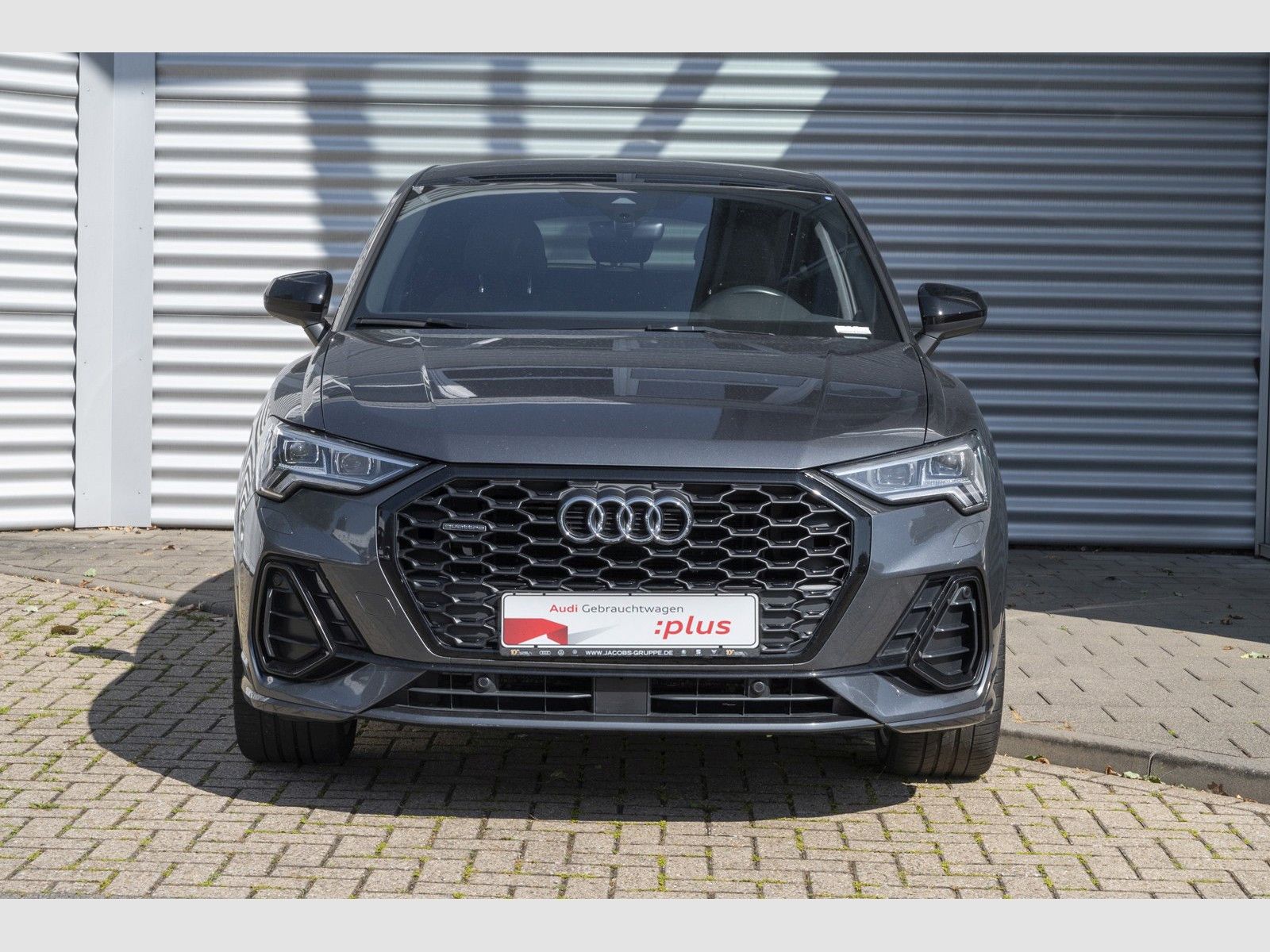 Audi Q3 SB S line 45 TFSI quat. S tronic - Samsaru's Car Outlet
