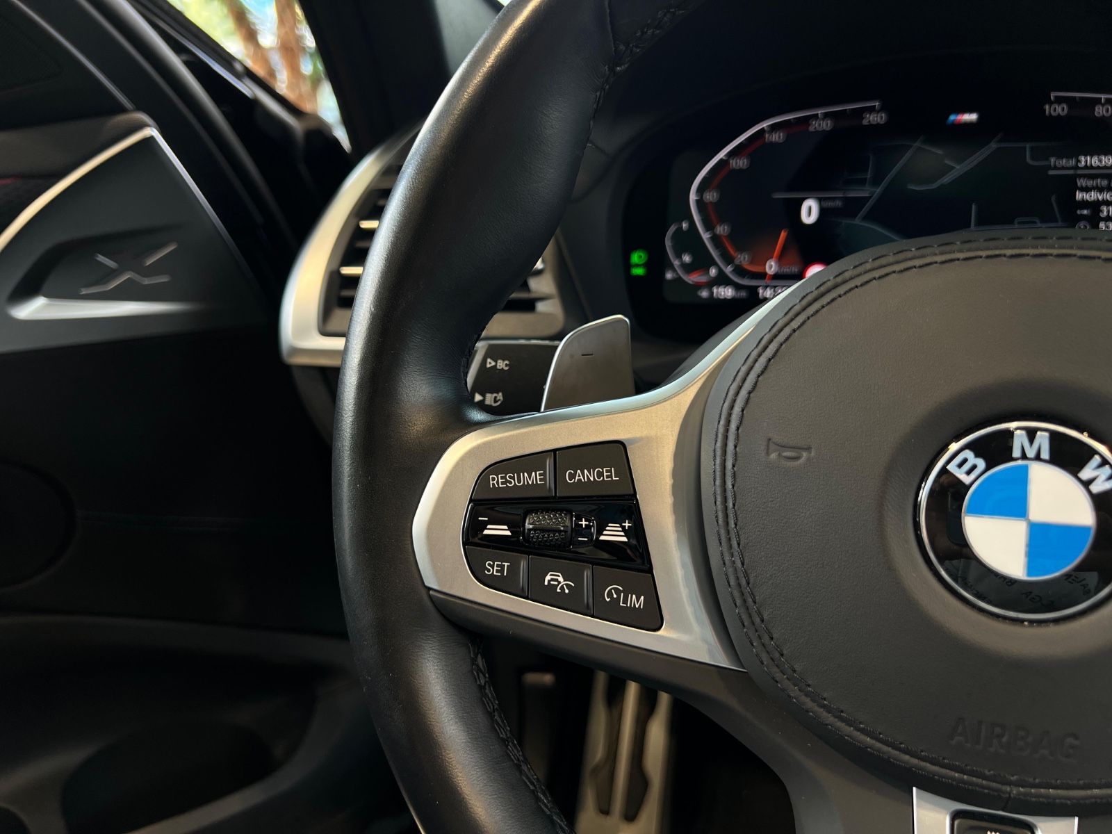 BMW X3 xDrive 30i M-Sportpaket - Samsaru's Car Outlet