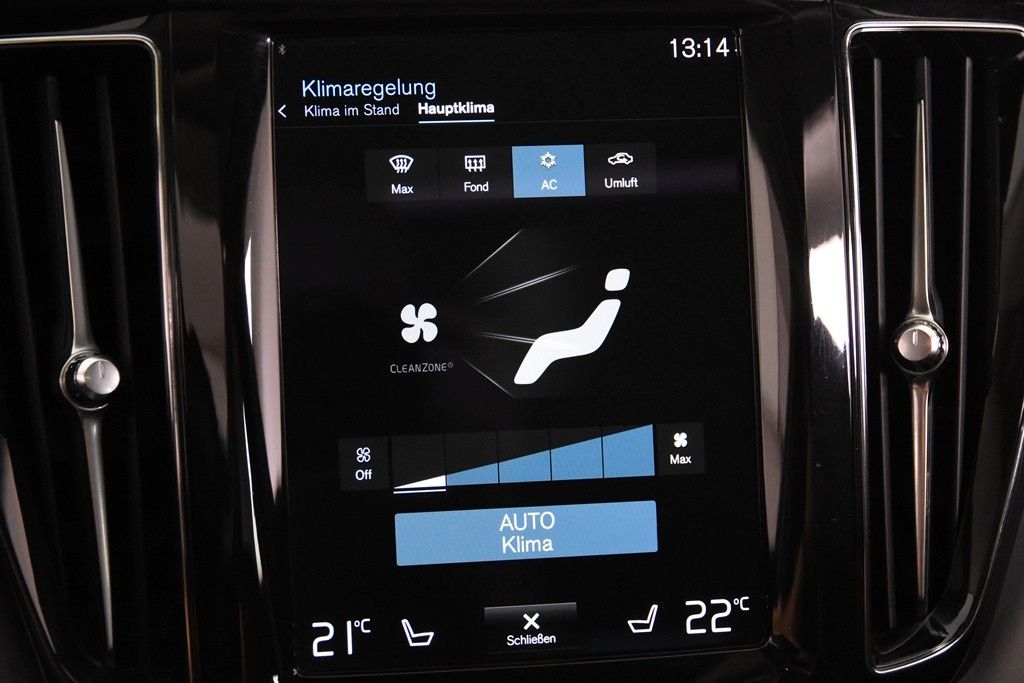 Volvo XC60 T6 AWD Recharge - Samsaru's Car Outlet