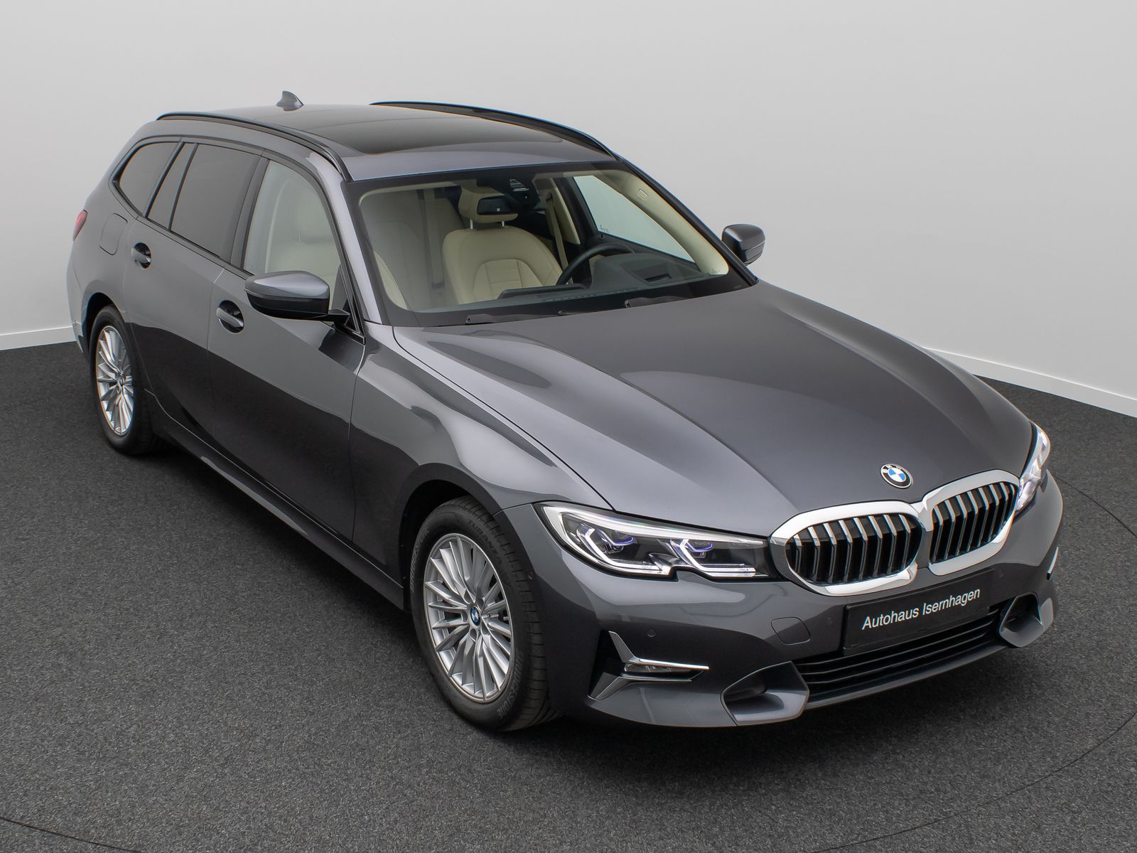 BMW 320d Luxury Line - Samsaru's Car Outlet