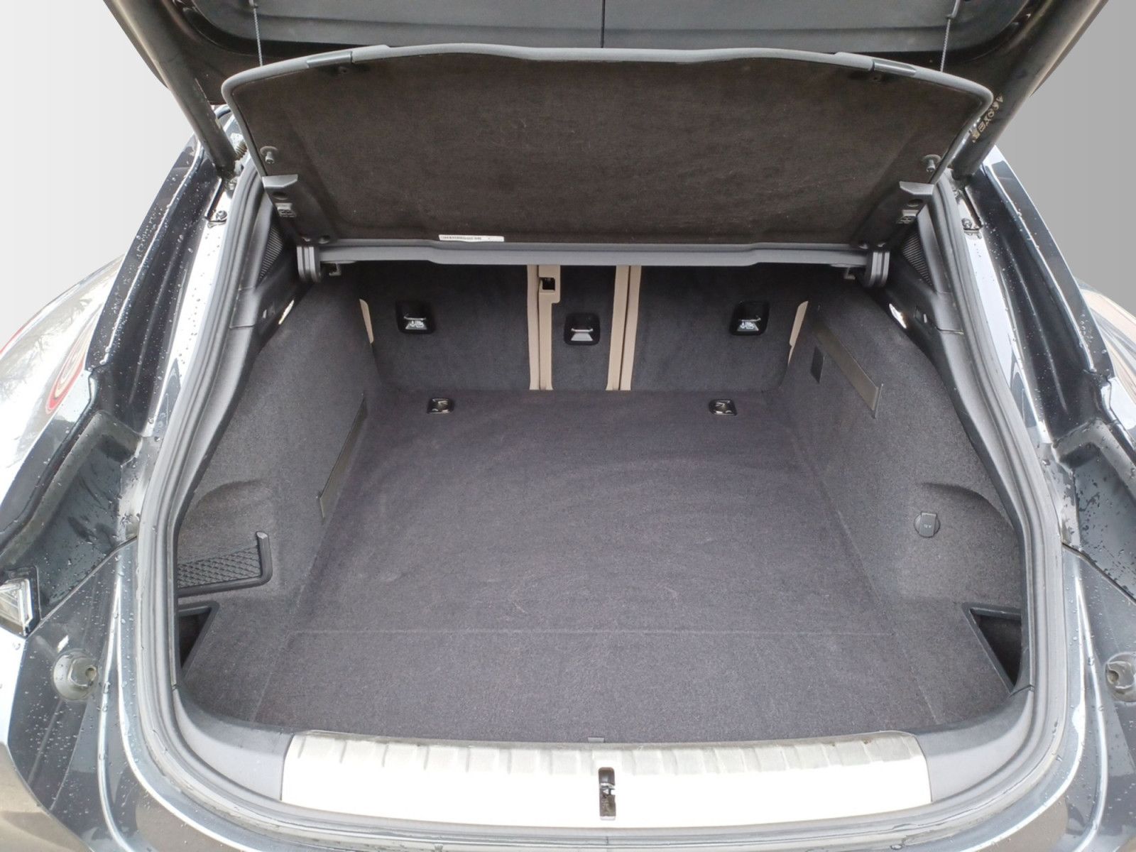 Porsche Taycan 4S Cross Turismo