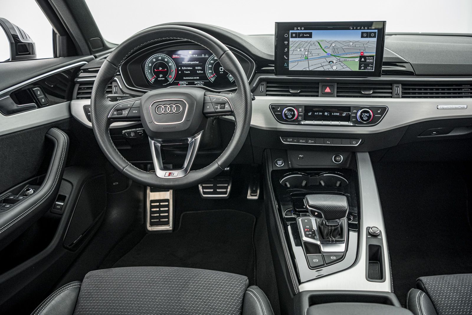 Audi A4 Avant S line 45 TFSI quattro S tronic - Samsaru's Car Outlet