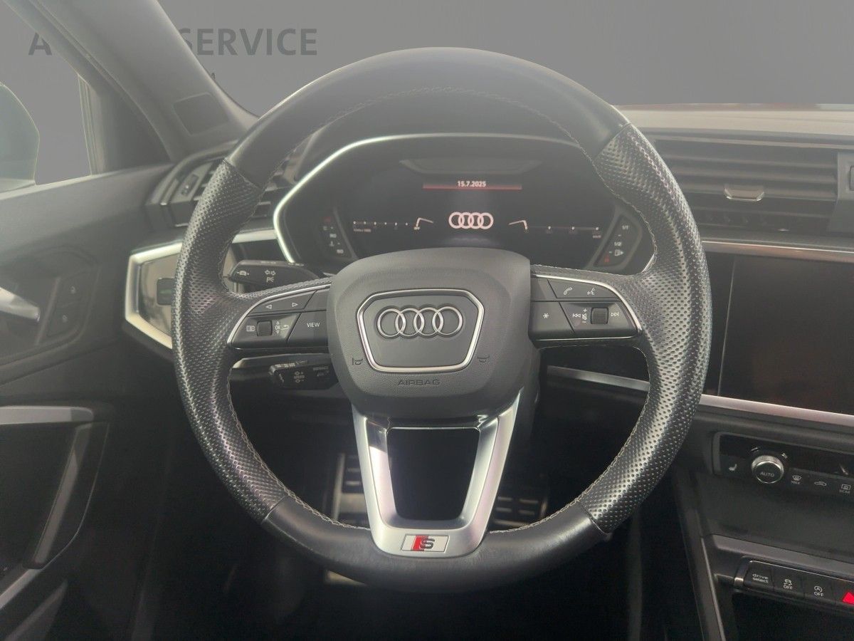 Audi Q3 Sportback 40 TDI S line - Samsaru's Car Outlet