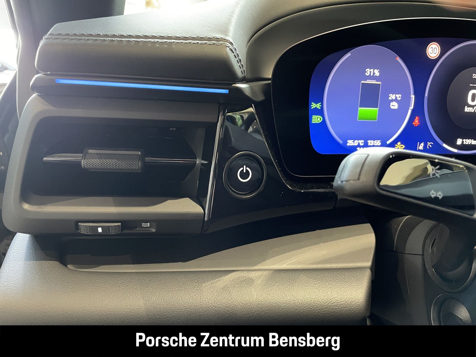 Porsche Macan 4 Electric