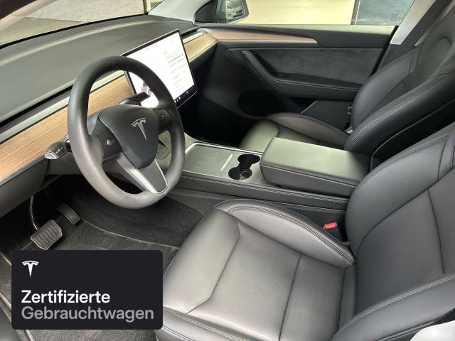Tesla Model Y Rear-Wheel Drive