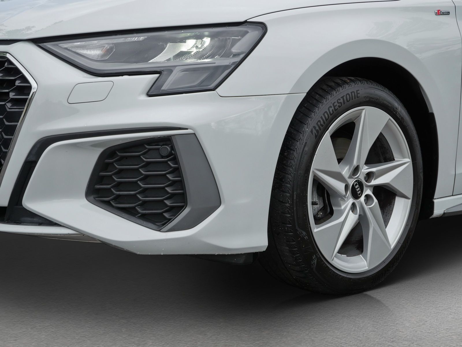 Audi A3 Limousine 35 TDI S line RFK*Navi*Virtual*ACC