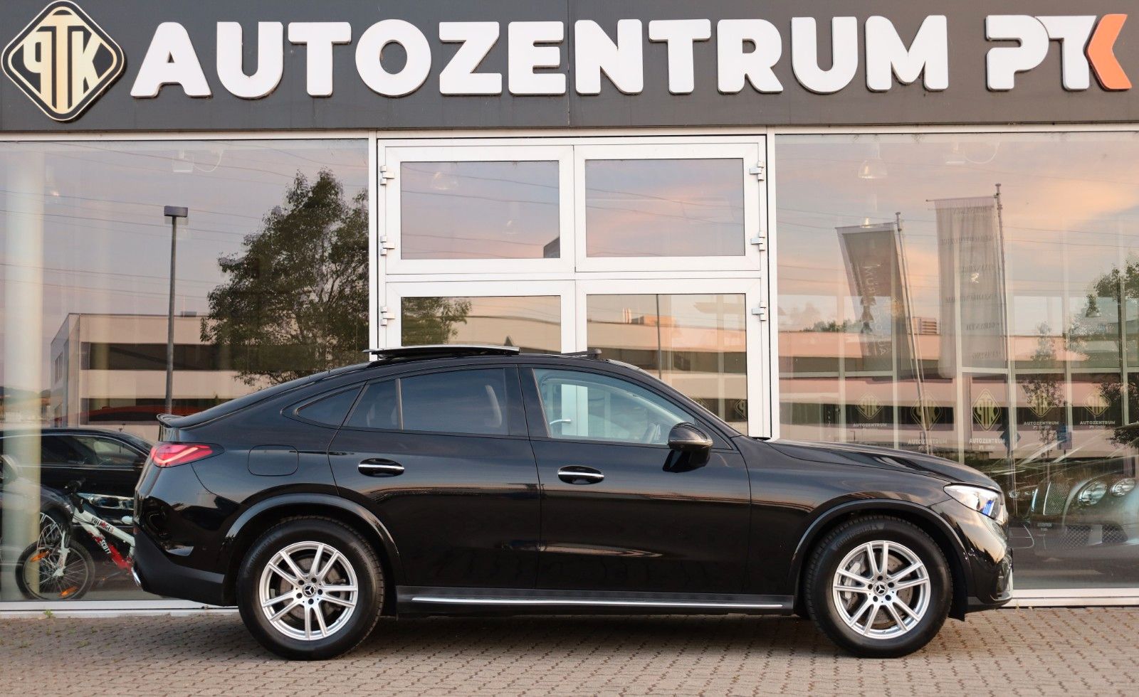 Mercedes-Benz GLC 200 Coupe 4Matic AMG Paket - Samsaru's Car Outlet